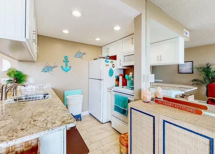 Darling Beachfront With Balcony Pools Tennis & Gym * Ocean City